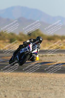 media/Dec-09-2023-SoCal Trackdays (Sat) [[76a8ac2686]]/Turn 15 Set 1 (230pm)/